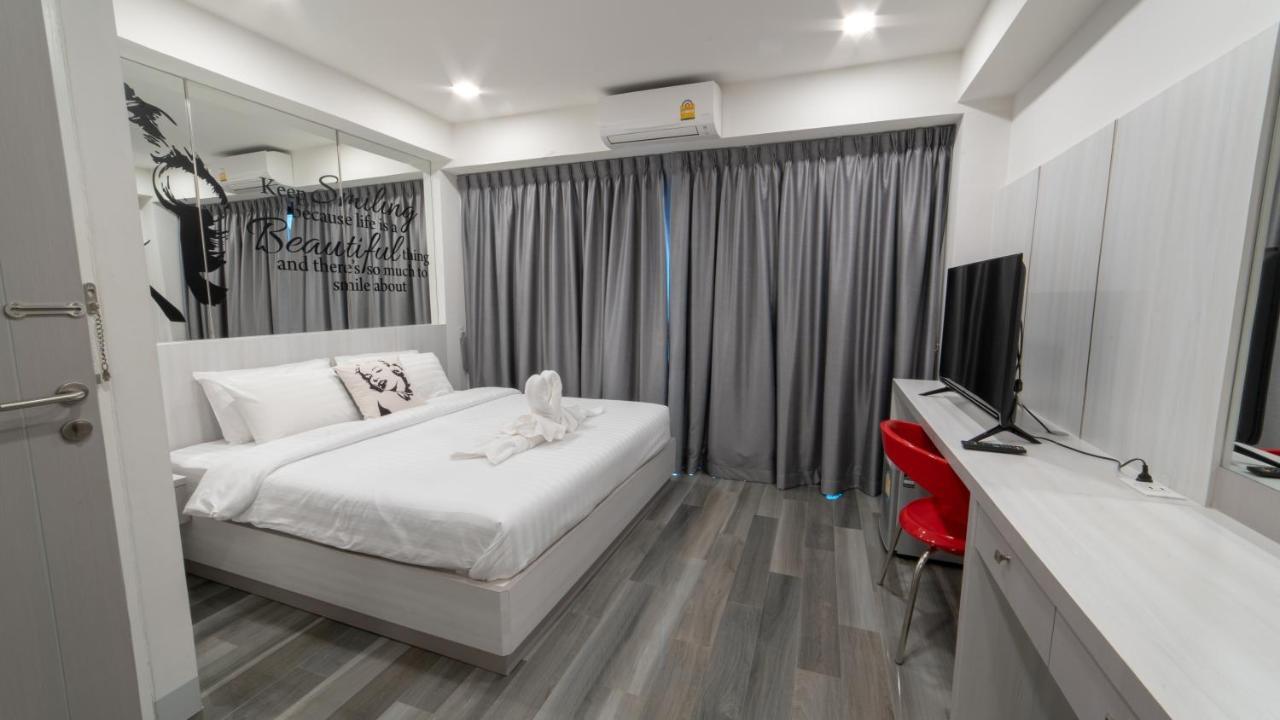 Frankie's Hotel